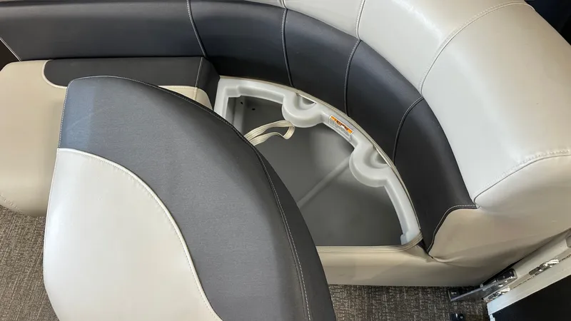 Slide: The Image of Premier 220 GEMINI 2021 - 57
