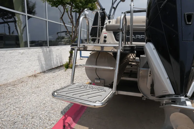 Slide: The Image of Harris 230 SOLSTICE 2021 - 5