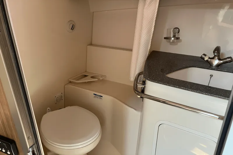 Slide: The Image of Boston Whaler 345 CONQUEST 2013 - 31