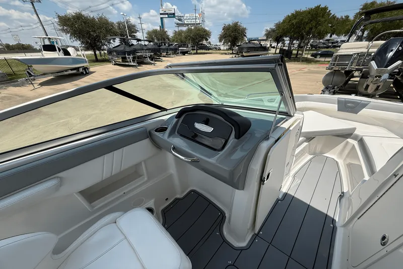 Slide: The Image of Chaparral 230 SSI 2021 - 23