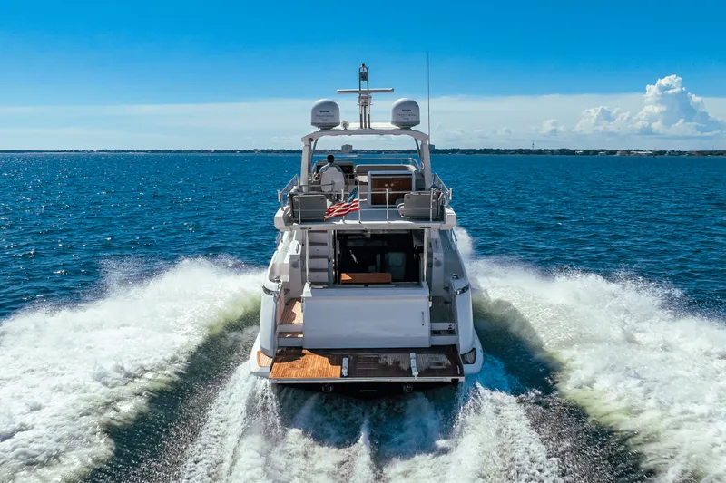 Slide: The Image of Azimut 50 FLYBRIDGE 2017 - 10
