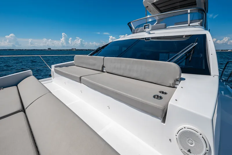 Slide: The Image of Azimut 50 FLYBRIDGE 2017 - 100