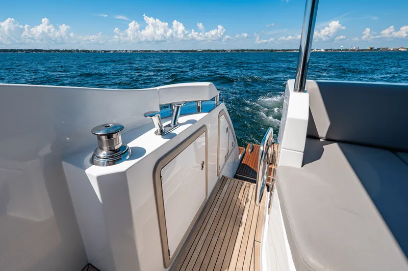 Slide: The Image of Azimut 50 FLYBRIDGE 2017 - 27