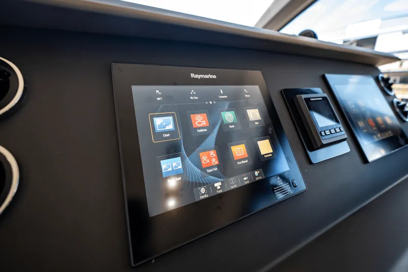 Slide: The Image of Azimut 50 FLYBRIDGE 2017 - 39