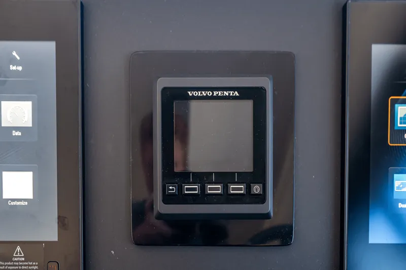 Slide: The Image of Azimut 50 FLYBRIDGE 2017 - 40