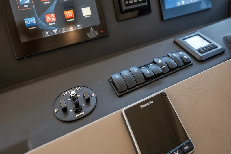 Slide: The Image of Azimut 50 FLYBRIDGE 2017 - 43