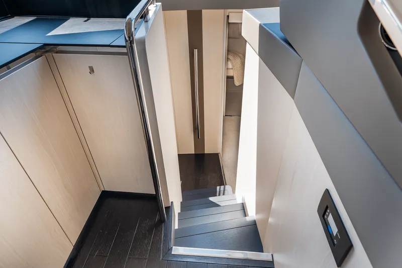 Slide: The Image of Azimut 50 FLYBRIDGE 2017 - 52