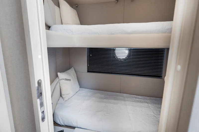 Slide: The Image of Azimut 50 FLYBRIDGE 2017 - 53