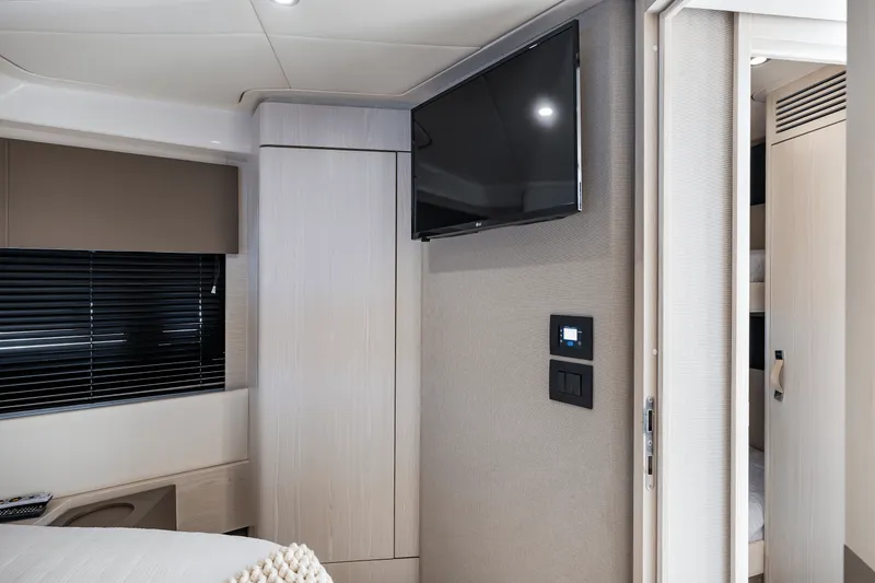 Slide: The Image of Azimut 50 FLYBRIDGE 2017 - 56