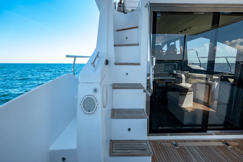 Slide: The Image of Azimut 50 FLYBRIDGE 2017 - 68