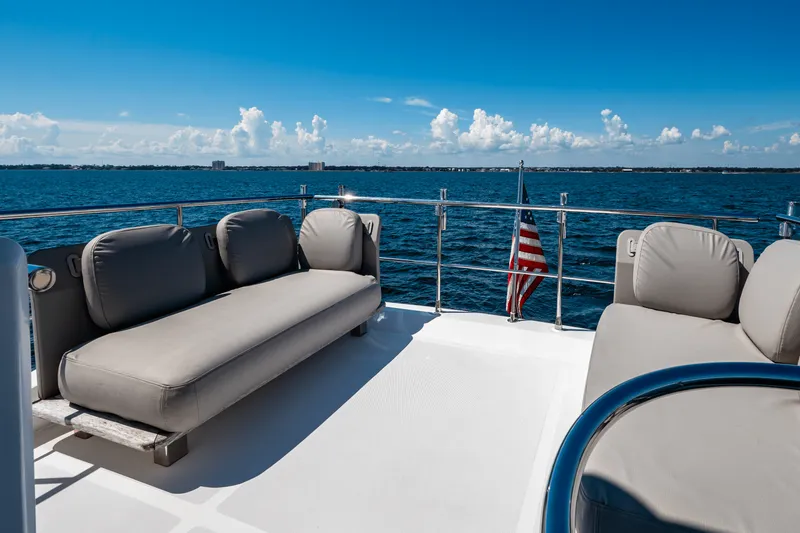 Slide: The Image of Azimut 50 FLYBRIDGE 2017 - 70