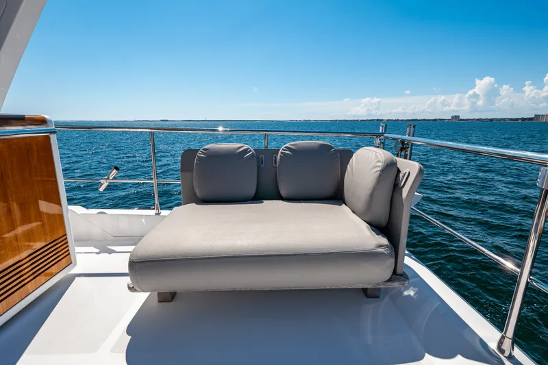 Slide: The Image of Azimut 50 FLYBRIDGE 2017 - 72