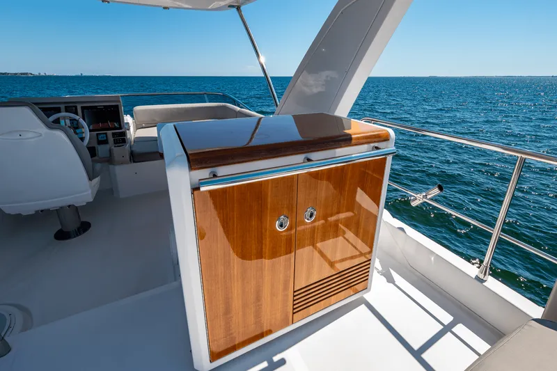 Slide: The Image of Azimut 50 FLYBRIDGE 2017 - 75