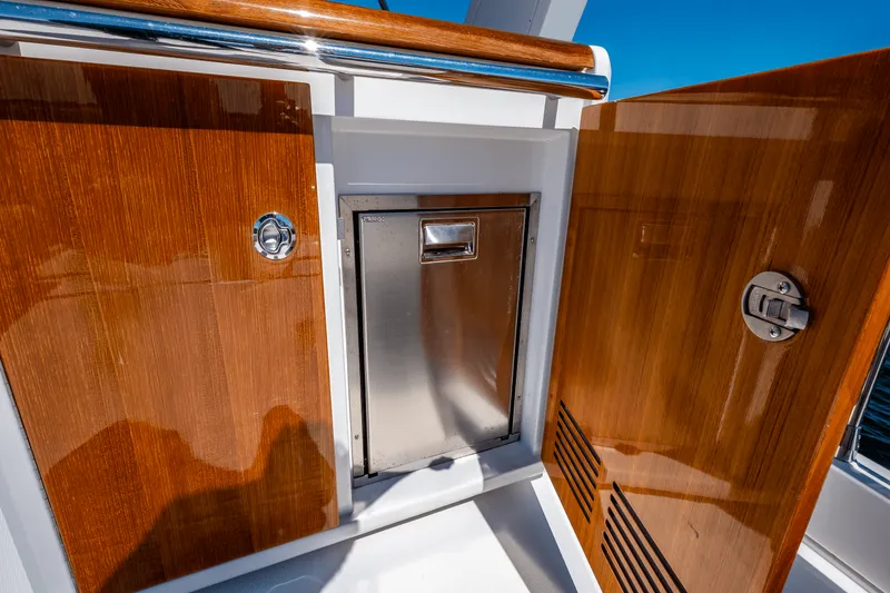 Slide: The Image of Azimut 50 FLYBRIDGE 2017 - 78