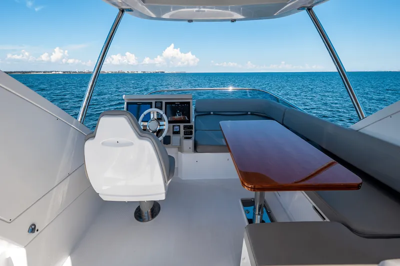 Slide: The Image of Azimut 50 FLYBRIDGE 2017 - 79