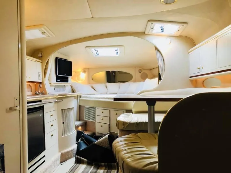 Slide: The Image of Interior of 2000 Sea Ray Sundancer 310 yacht cabin. - 10