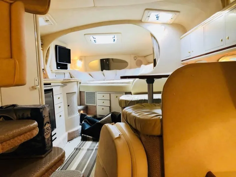 Slide: The Image of Interior of a 2000 Sea Ray Sundancer 310 yacht. - 9