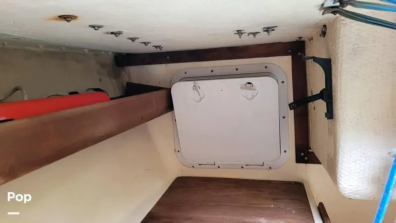 Slide: The Image of 1981 J Boats J-24 for sale in Ketchikan, AK - 11