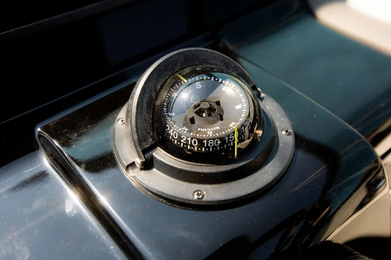 Slide: The Image of Cruisers 38 GLS-OB SB 2024 - 44