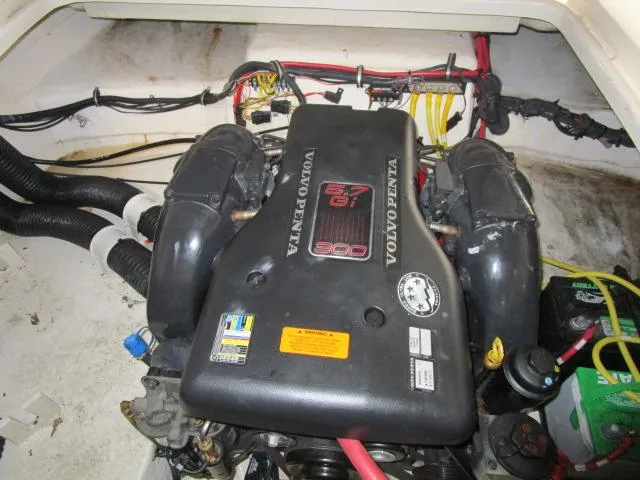 Slide: The Image of Volvo Penta engine in 2010 Chaparral 270 Signature boat. - 13