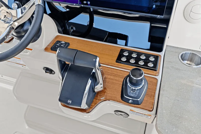 Slide: The Image of Boston Whaler 350 Realm 2025 - 29