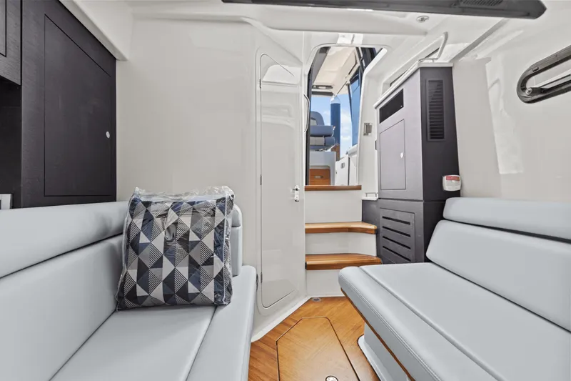 Slide: The Image of Boston Whaler 350 Realm 2025 - 35