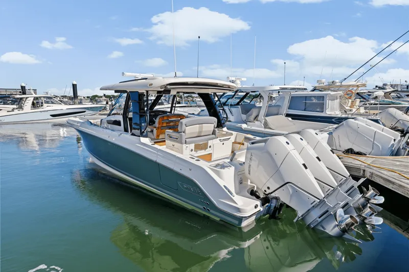 Slide: The Image of Boston Whaler 350 Realm 2025 - 4