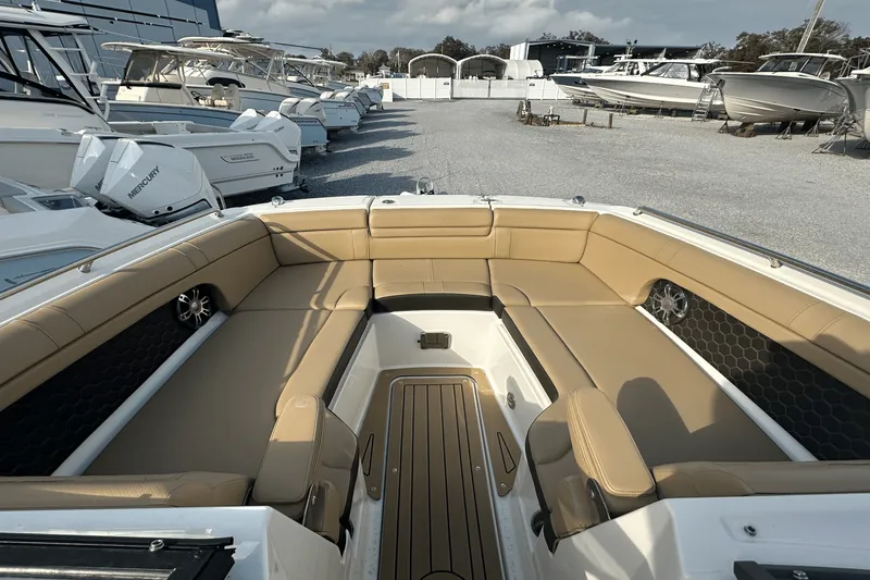 Slide: The Image of Sea Ray 270 SDX-OB 2020 - 29