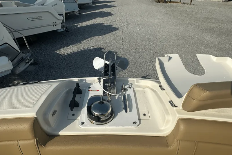 Slide: The Image of Sea Ray 270 SDX-OB 2020 - 30