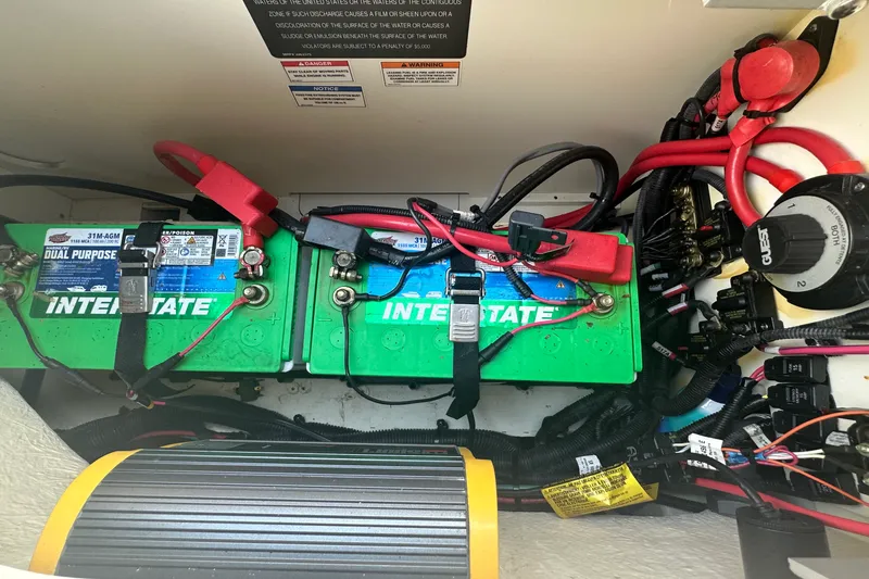 Slide: The Image of Sea Ray 270 SDX-OB 2020 - 38