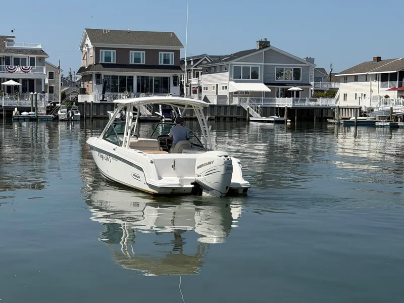 Slide: The Image of Boston Whaler 230 VANTAGE 2018 - 26