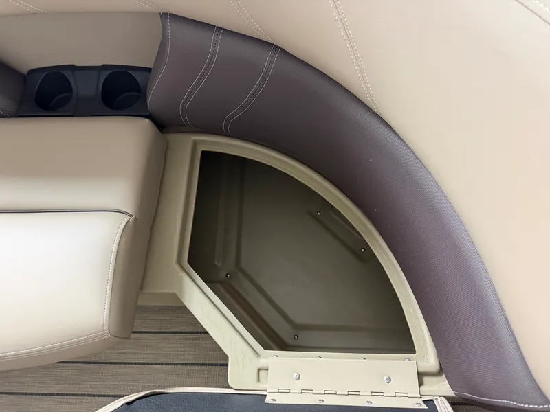 Slide: The Image of Sylvan MIRAGE 8520 CLZ DH 2027 - 9