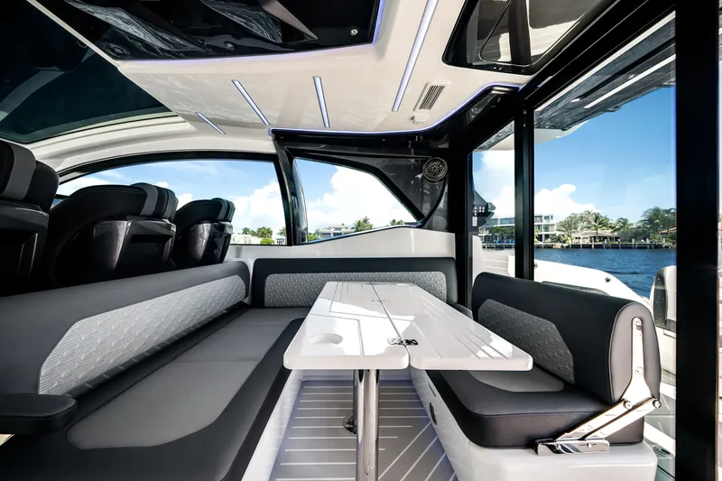 Slide: The Image of Galeon 435 GTO 2027 - 25