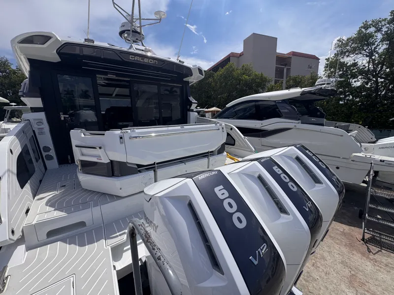 Slide: The Image of Galeon 435 GTO 2027 - 4