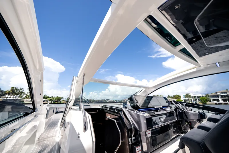 Slide: The Image of Galeon 435 GTO 2027 - 43