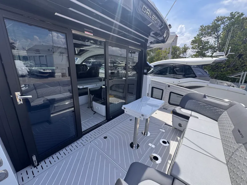 Slide: The Image of Galeon 435 GTO 2027 - 6