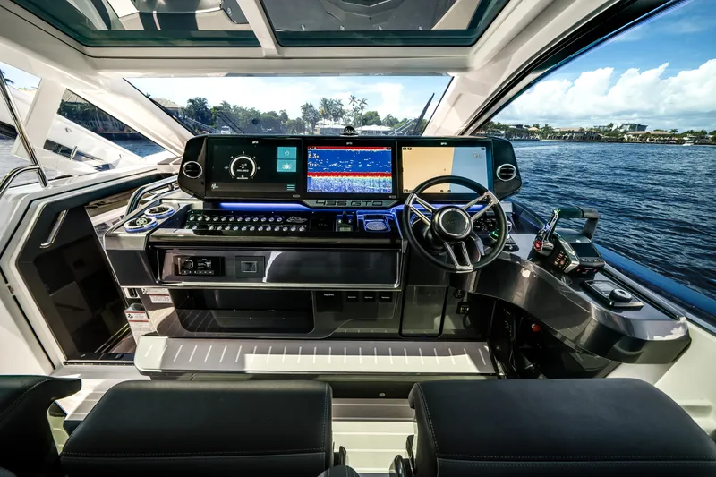 Slide: The Image of Galeon 435 GTO 2027 - 34