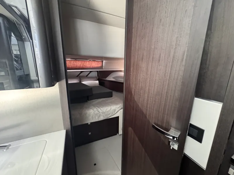 Slide: The Image of Galeon 435 GTO 2027 - 14