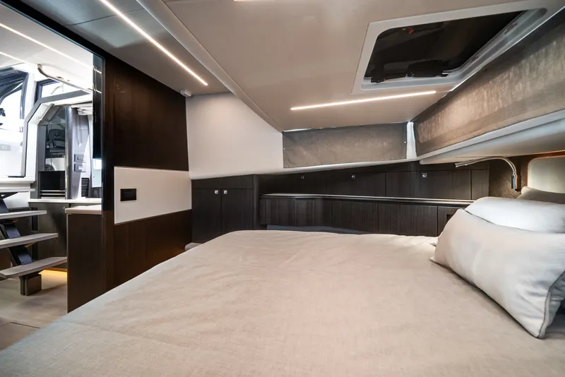 Slide: The Image of Galeon 435 GTO 2027 - 52