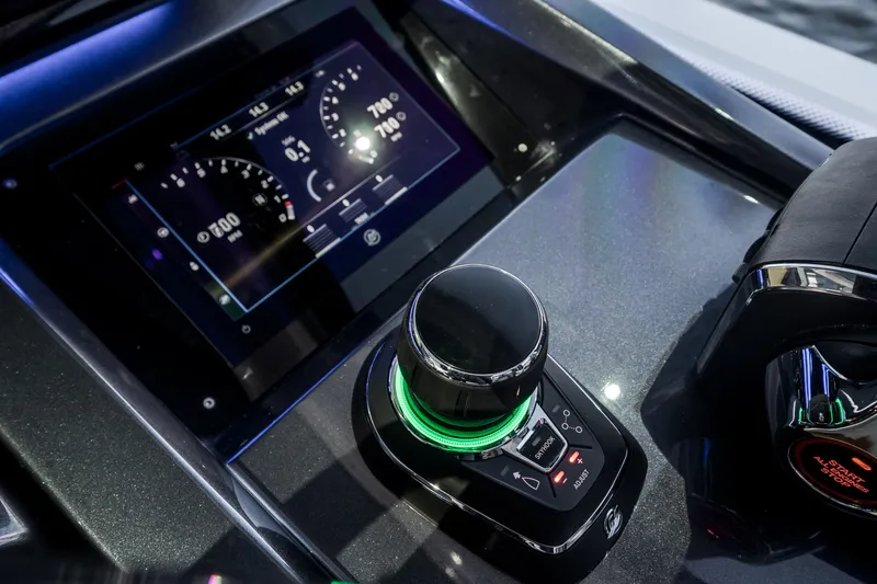 Slide: The Image of Galeon 435 GTO 2027 - 39