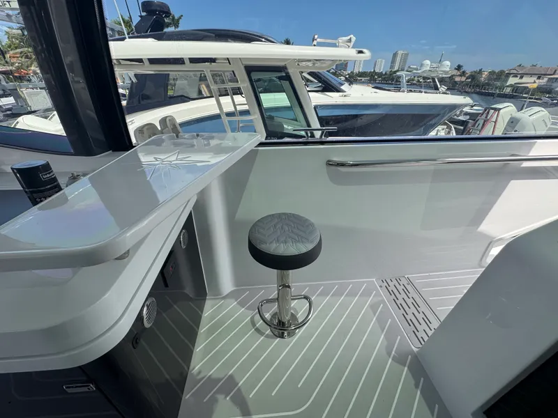 Slide: The Image of Galeon 435 GTO 2027 - 12