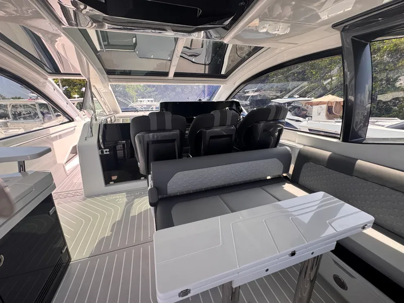 Slide: The Image of Galeon 435 GTO 2027 - 8