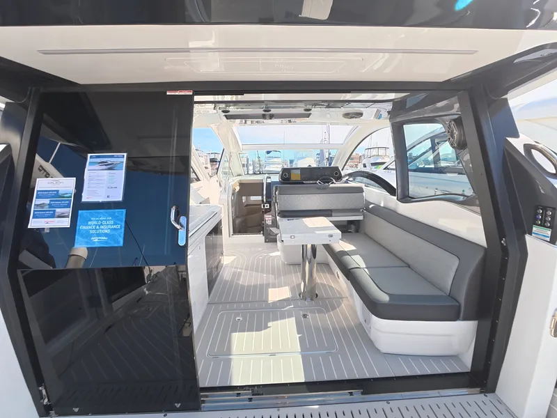 Slide: The Image of Galeon 375 GTO 2027 - 7