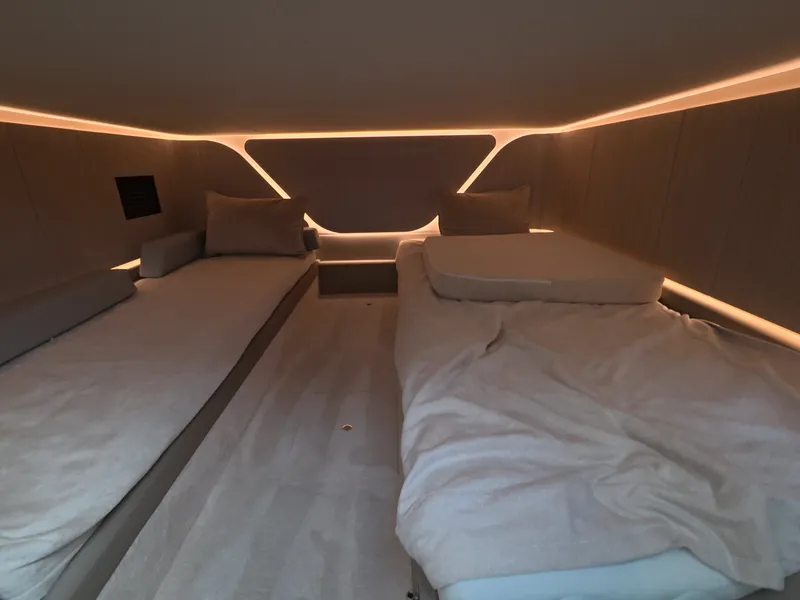 Slide: The Image of Galeon 375 GTO 2027 - 25