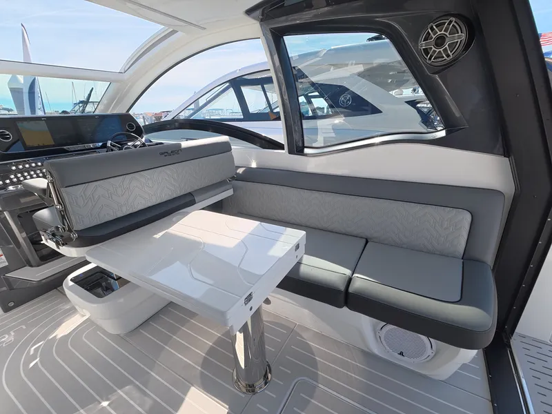 Slide: The Image of Galeon 375 GTO 2027 - 10