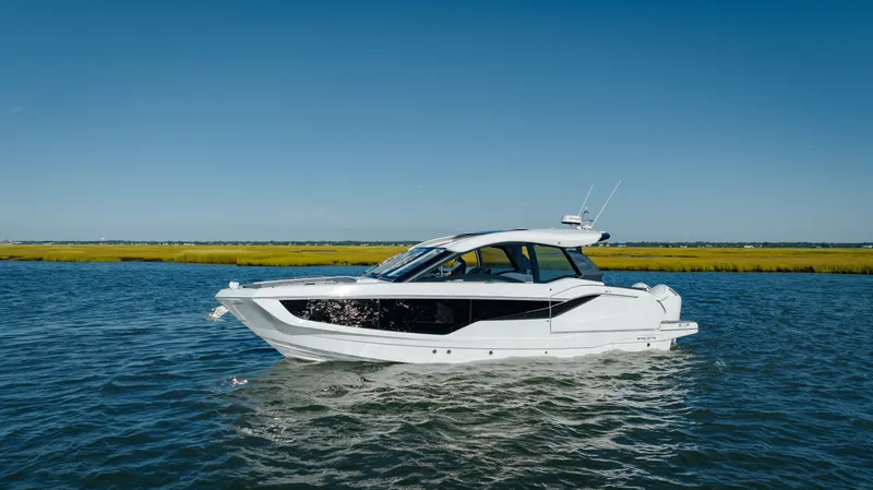 The Image of Galeon 375 GTO 2027 - 1