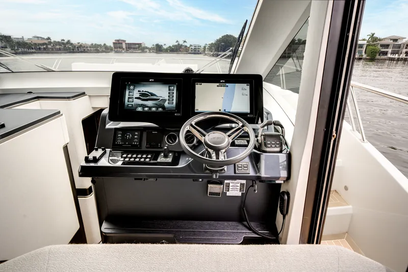 Slide: The Image of Galeon 570 SKY 2027 - 50
