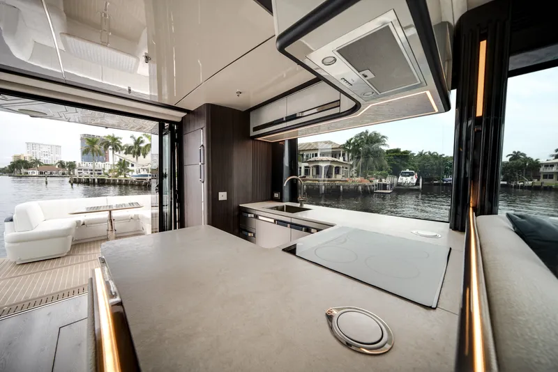 Slide: The Image of Galeon 570 SKY 2027 - 54