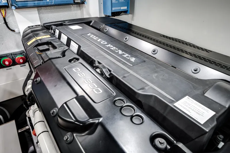 Slide: The Image of Galeon 570 SKY 2027 - 58