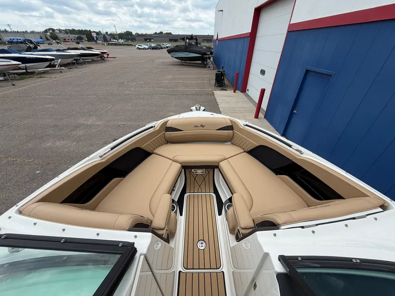 Slide: The Image of Sea Ray 260SLX 2027 - 39
